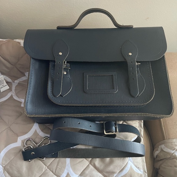 Cambridge Satchel Textured Satchel Bag - Picture 6 of 10